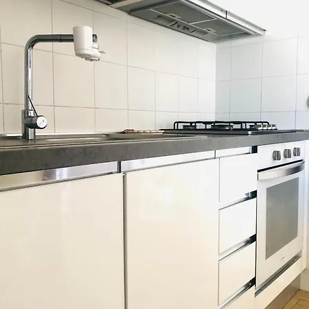 Apartamento Deliziosa Mansarda A Due Passi Dal Mare